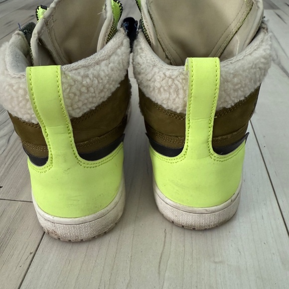 Nike Air Jordan 1 Retro High Zip Olive / Volt / Blue – Women’s US 7.5 - Picture 3 of 8
